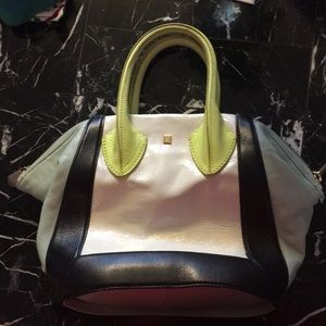 POUR La VICTOIRE purse